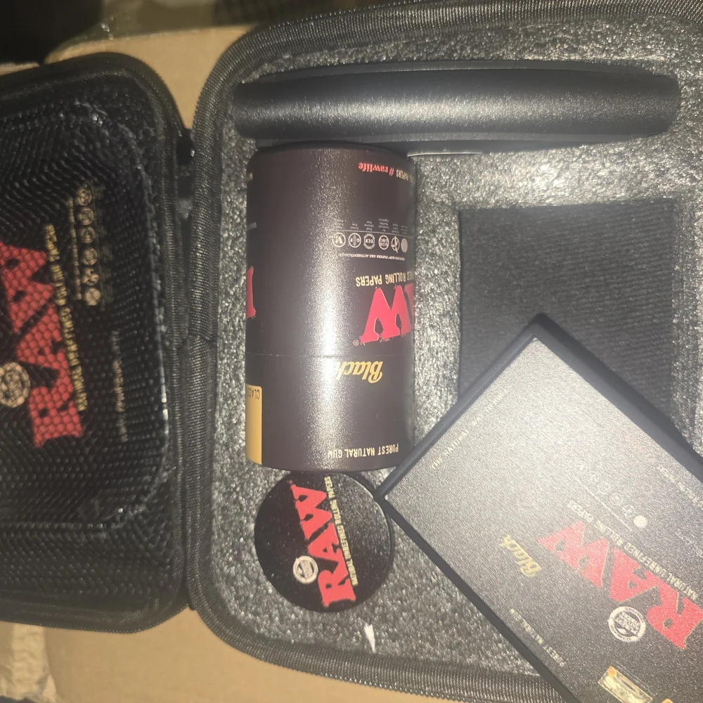 RAW Smoking Accessories Kit